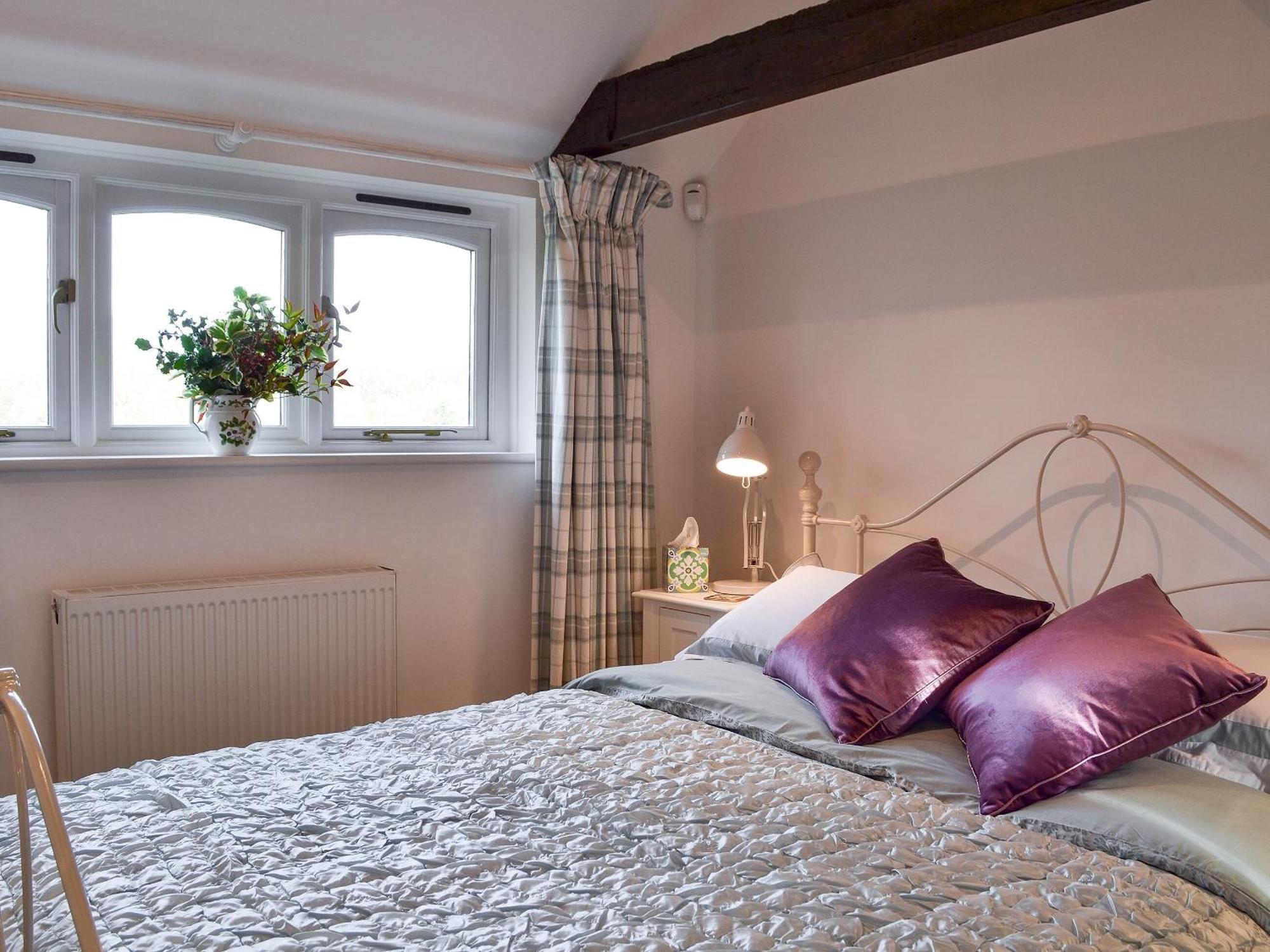 Maplehurst Barn Stables Staplehurst Екстер'єр фото